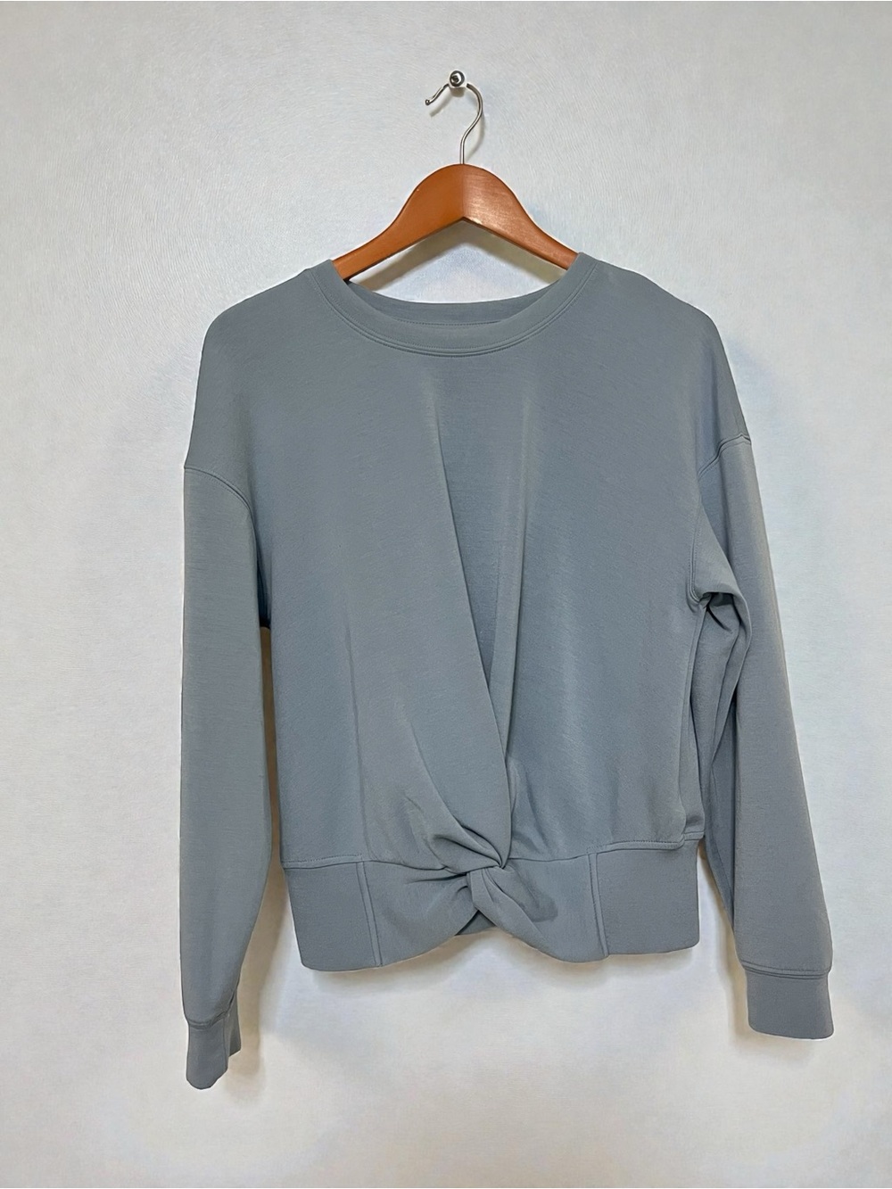 Magaschoni Athleisure Dusty Blue Twisted Front Knot Sweatshirt size S